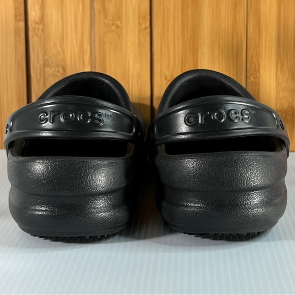 NWOT Crocs Black Bistro Clogs Unisex-Adult Slip Resistant Work Shoes Men 9 W 11 - Picture 10 of 11